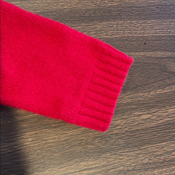 GAP Vintage 100% Lambswool Vneck Large Red Sweater - Picture 10 of 14